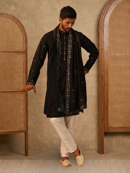 Jompers - Men Black Silk Blend Full Sleeves kurta with Dupatta and Pyjama