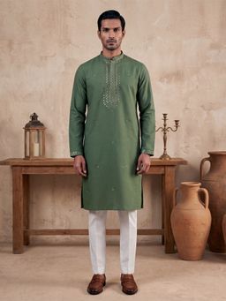 ETHNIC BAY - Men Green Silk Blend Full Sleeves Kurta with Pant