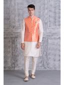 Orange color option, Currently selected