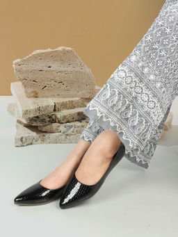 Iconics - Womens Fashionable Black Color Textured Ballerinas