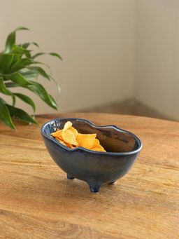ExclusiveLane - Hand-Glazed 'The Serve Tub' Ceramic Serving Snack Bowl