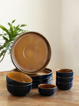 ExclusiveLane - Hand Glazed 'Mariana Blues' Ceramic Dinner Plates with Bowls (Set of 10)