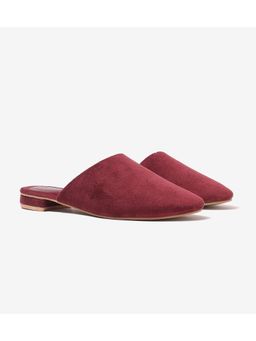 Pair ie Tales - Velvet Round-Toe Mules - Wine