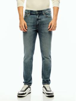Calvin Klein - Blue Mid-Wash Slim Fit Mid Rise Jeans