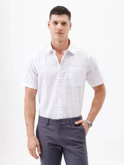 Crocodile - Men White Casual Checks Shirt