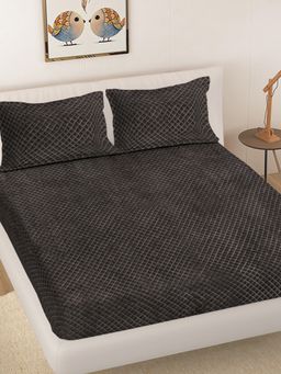 FABINALIV - Brown Geometric Woollen Embosed Double Bedsheet with 2 Pillow Covers (King)