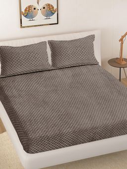 FABINALIV - Grey Mouse Geometric Woollen Embosed Double Bedsheet with 2 Pillow Covers (King)