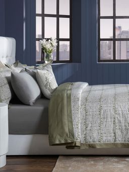 Maspar - Green Cotton 8-Piece Quilt Bedding Set (King)