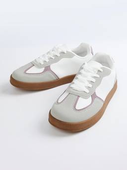 max - Women Contrast Overlay Sneakers