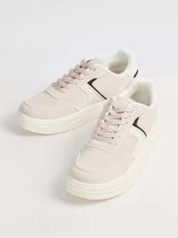 max - Women Solid Sneakers