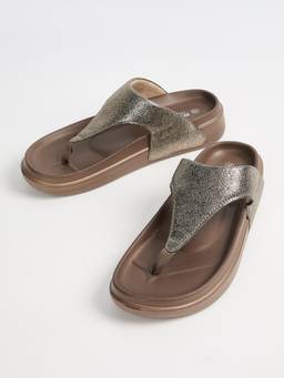 max - Women Textured T-strap Sandals