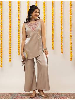 Vbuyz - Beige Roman glass Floral Embroidery High-Low Kurta with Palazzo and Dupatta