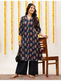 Vbuyz - Women Cotton Floral Printed With Thread Work A-Line Kurta