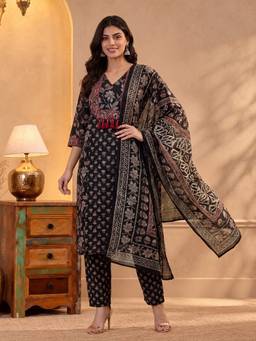 Vbuyz - Black Women Cotton Floral Printed Straight Kurta with Pant and dupatta