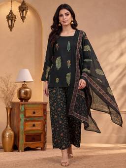Vbuyz - Black Cotton Floral Printed Straight Short Kurti with Palazzo and dupatta