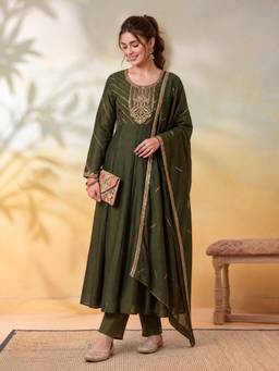 Jaipur Kurti - Women Embroidery Mehndi Green Kurta with Pant and Dupatta