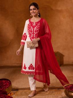 Jaipur Kurti - Women Embroidery Off White Kurta with Pant and Dupatta