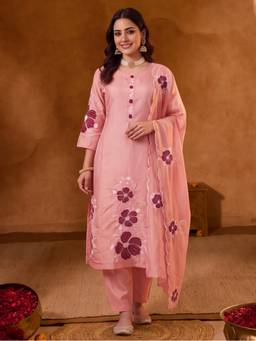 Jaipur Kurti - Women Floral Embroidery Peach Kurta with Pant and Dupatta