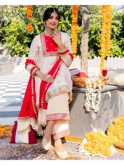 Label Aditi Hundia - Falak Kurta and Pant with Dupatta