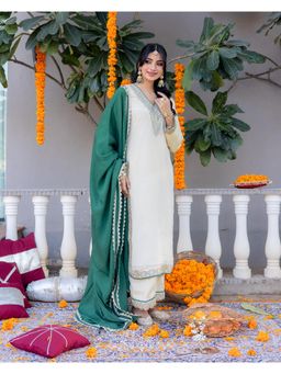 Label Aditi Hundia - Noorani Kurta and Pant with Dupatta