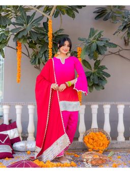 Label Aditi Hundia - Rani Kurta and Salwar with Dupatta