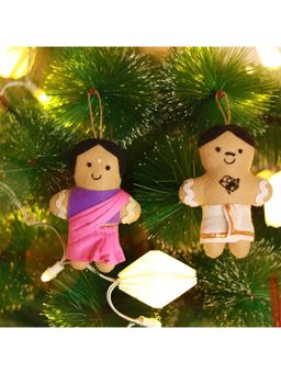 Alicia Souza - Gingerbread Couple Christmas Hangies Gift box
