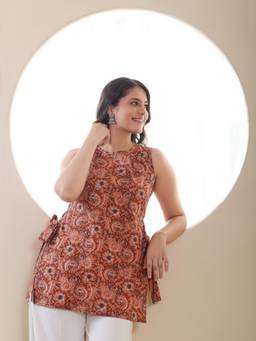 QAZMI - Women Floral Printed Pure Cotton Sleeveless Short Kurti