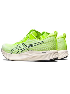 asics standard width