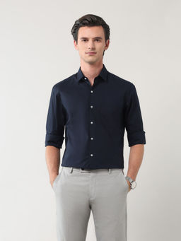 Arrow - Men Navy Blue Solid Slim Fit Formal Shirt