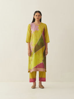 Shivani Bhargava - Multicolour Silk Grid Floral Co-ord (Set of 2)