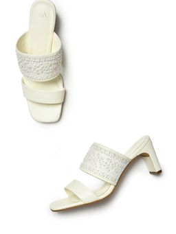 W - Embroidered White Square Toe Sleek Block