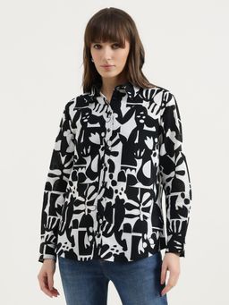 United Colors of Benetton - Regular Fit Spread Collar Printed Shirt - Black
