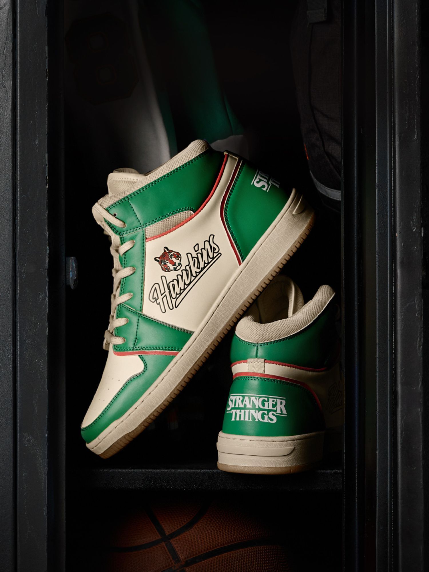 air jordan stranger things