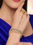 Gold color option, Currently selected