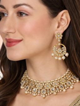 OOMPH - Women White Kundan and Pearl Jadau Ethnic Jewellery Set