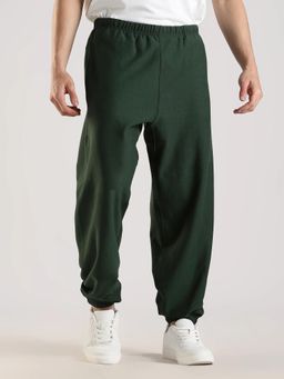 Calvin Klein - Regular Fit Solid Mid Rise Joggers