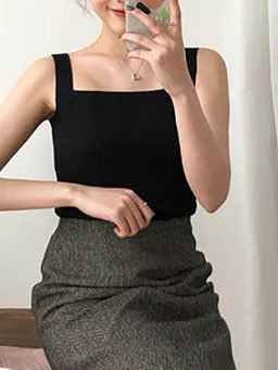 Outzidr - Black Square Neck Tank Top