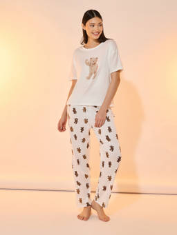 Styli Elevate - Women White Bear Print Long Sleeve T-Shirt And Pyjama
