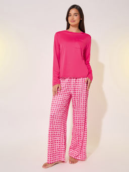 Styli - Women Round Neck Long Sleeve T-Shirt And Checked Pyjama