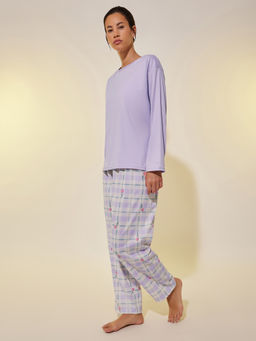 Styli - Women Solid Long Sleeve T-Shirt And Printed Pyjama