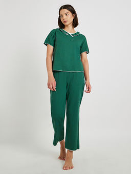 Styli Elevate - Women Green Round Neck Lace Detail T-Shirt And Pyjama
