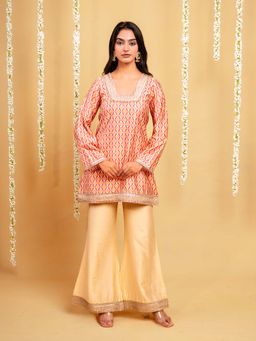 GRASS & SUNSHINE - Pink Rose Twilight Kurti With Pant And Dupatta