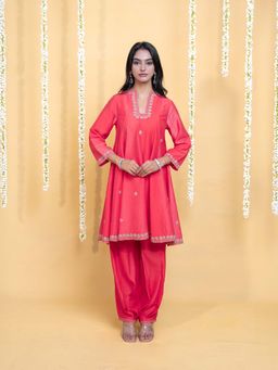 GRASS & SUNSHINE - Pink Dawn Kurta With Salwar