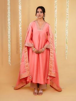 GRASS & SUNSHINE - Pink Rose Glow Kurta With Pant And Dupatta