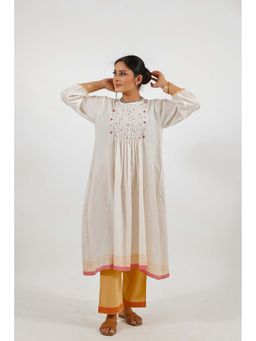 Label Darpan - Ivory Chikankari Long Kurta With Pant
