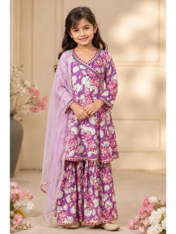 BITIYA BY BHAMA - Girls Purple Floral Printed Kurta With Sharara And Pink Dupatta