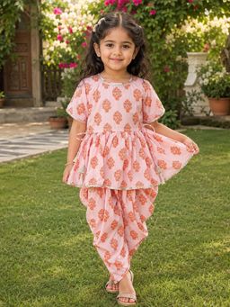 SAKA DESIGNS - Polycotton Woven Short Sleeve Floral Print Dhoti And Kurta Set - Peach