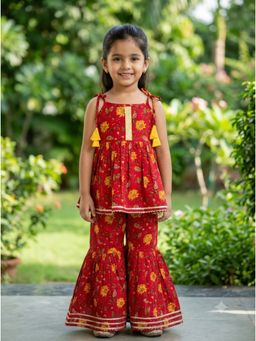 SAKA DESIGNS - Pure Cotton Woven Sleeveless Floral Print Kurta And Sharara Set - Red