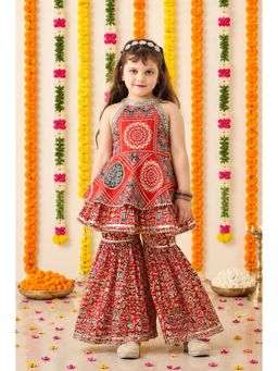 Titrit - Cotton Sleeveless Floral Lace Embellished Kurta And Sharara Set - Orange