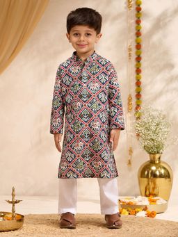 Vastramay - Blue Cotton Ikkat Thigh Length Kurta And Pyjama Set
